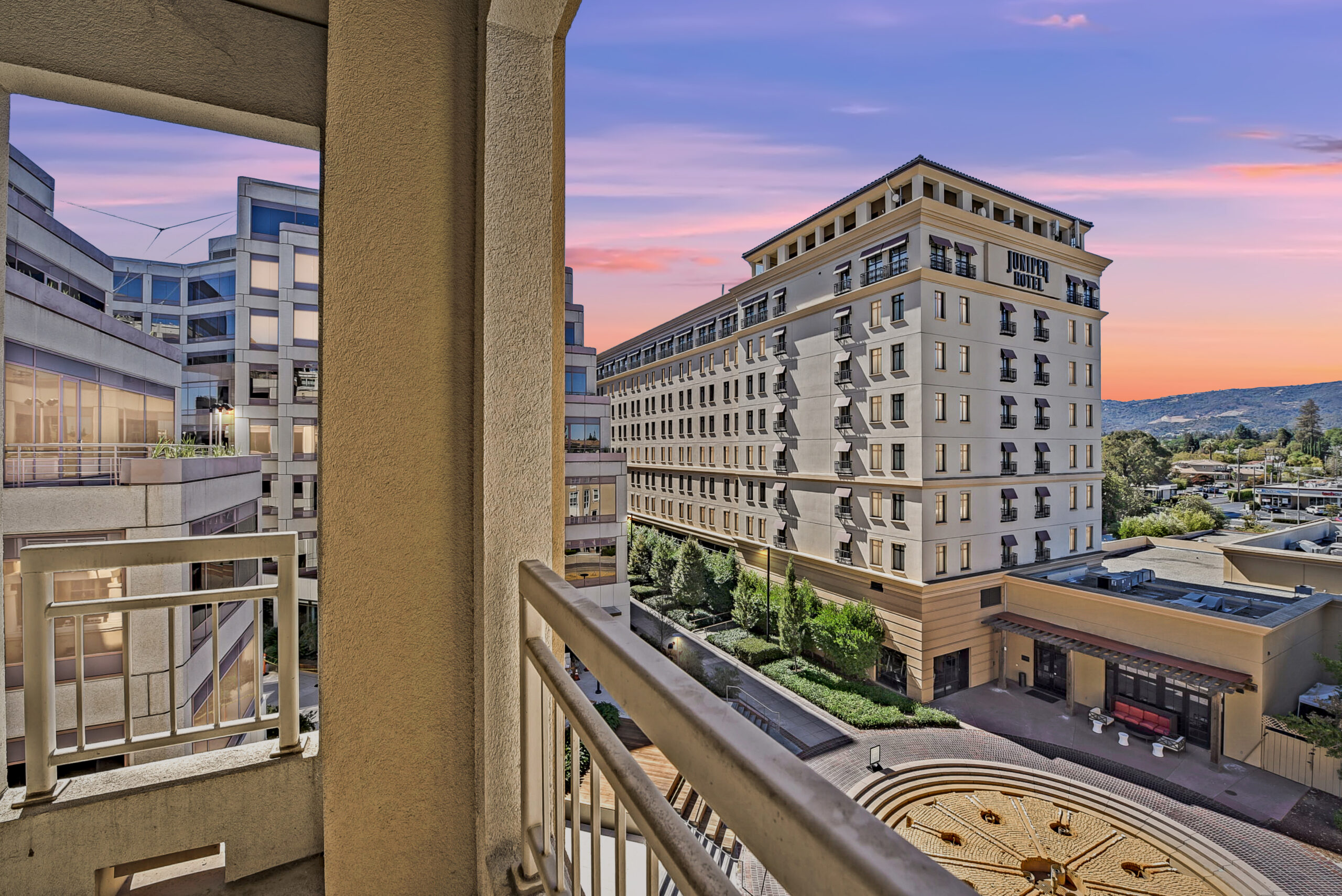 31_f8-58297-75144-34-scaled list your home in silicon valley