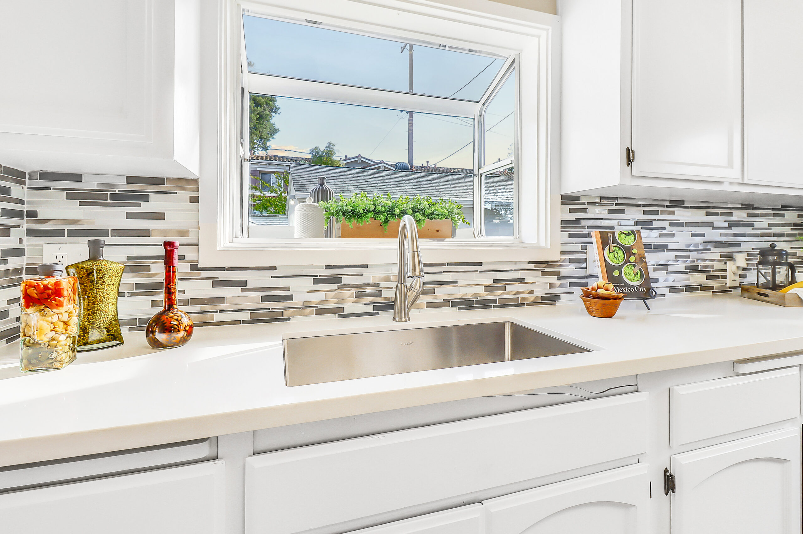 981-Sunlite-Kitchen-6-scaled list your home in silicon valley