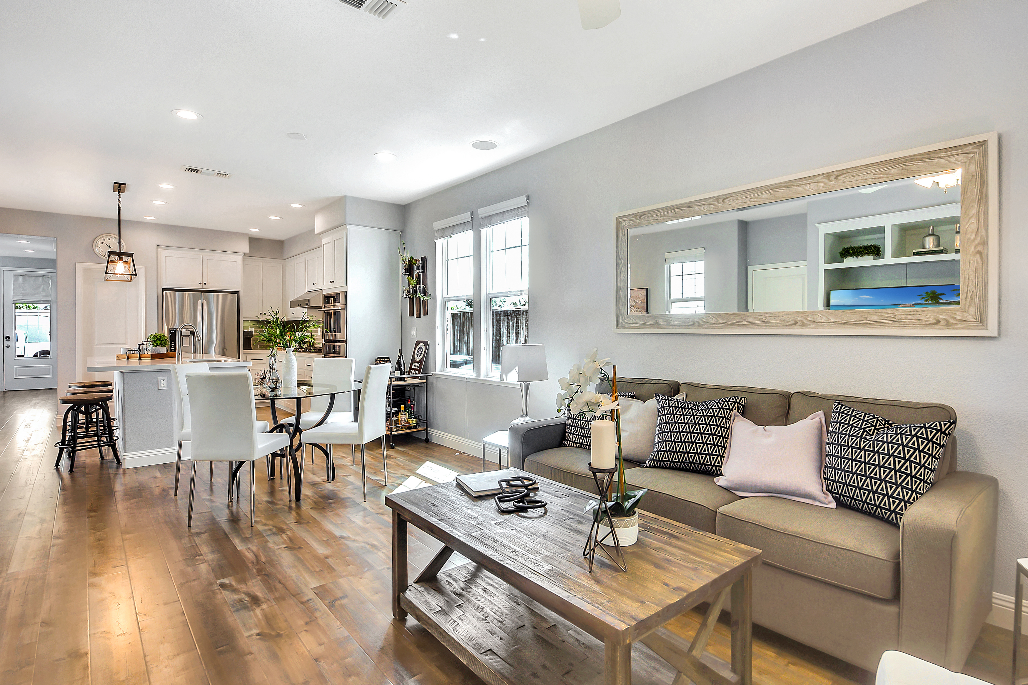 Family-Room-2 SOLD Listings