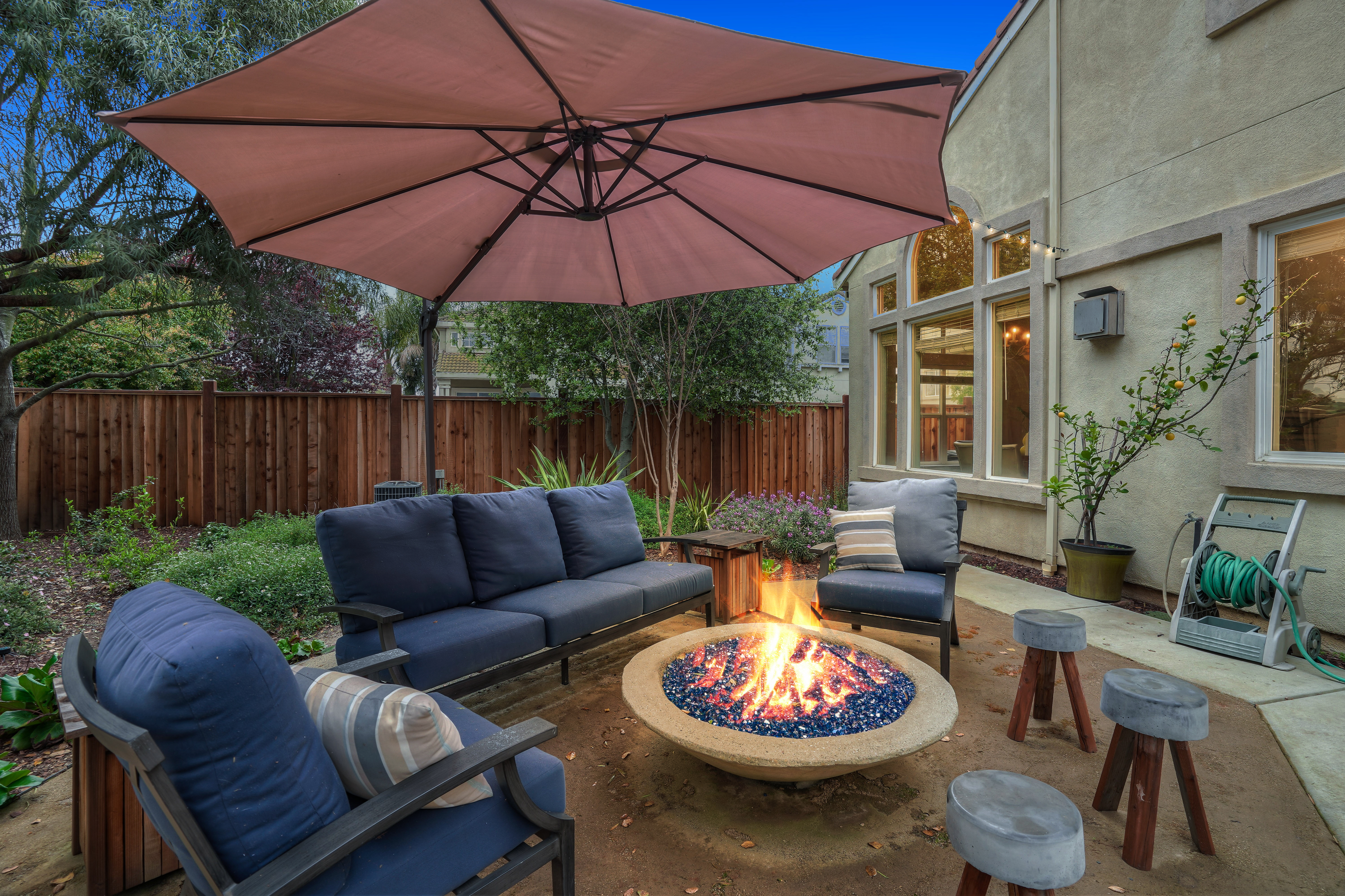 yyou5k1h23nc6qowke5yy136mj27dpm4z3rnx7tv SOLD Listings